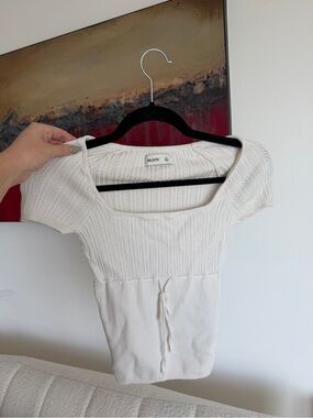 Hollister Cream Ribbed Scoop-Neck Drawstring Waist Top